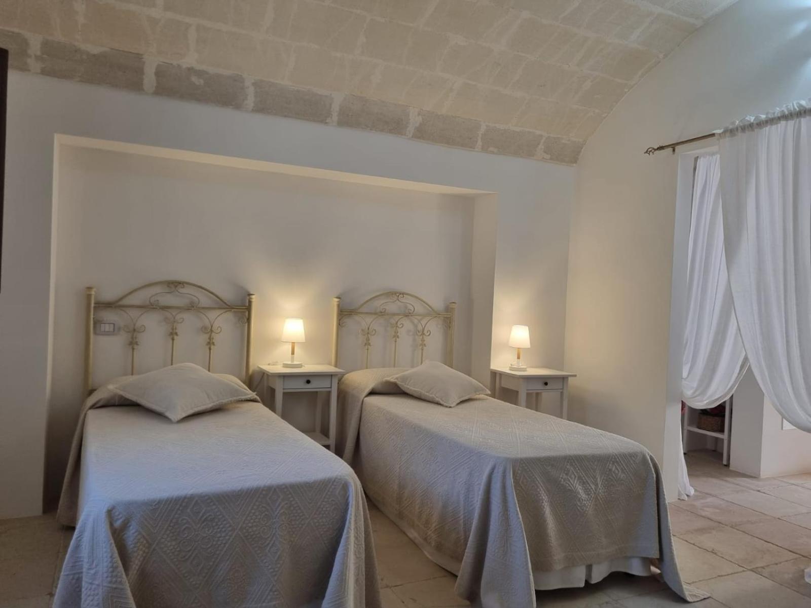 مبيت وإفطار غروتاليي Trulli Di Spinaruta المظهر الخارجي الصورة